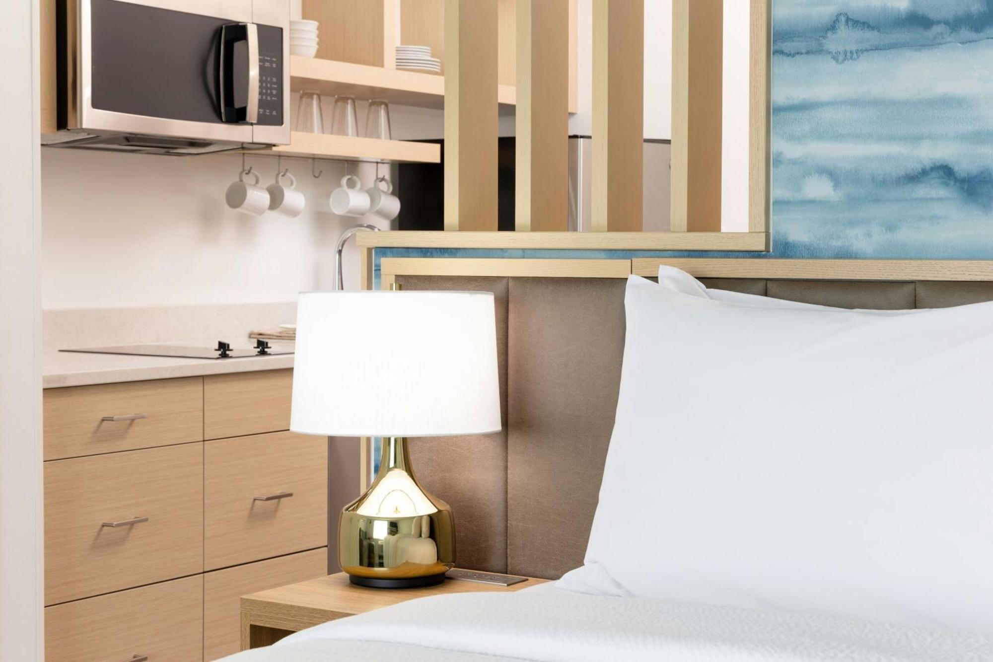 Towneplace Suites By Marriott Монровія Екстер'єр фото